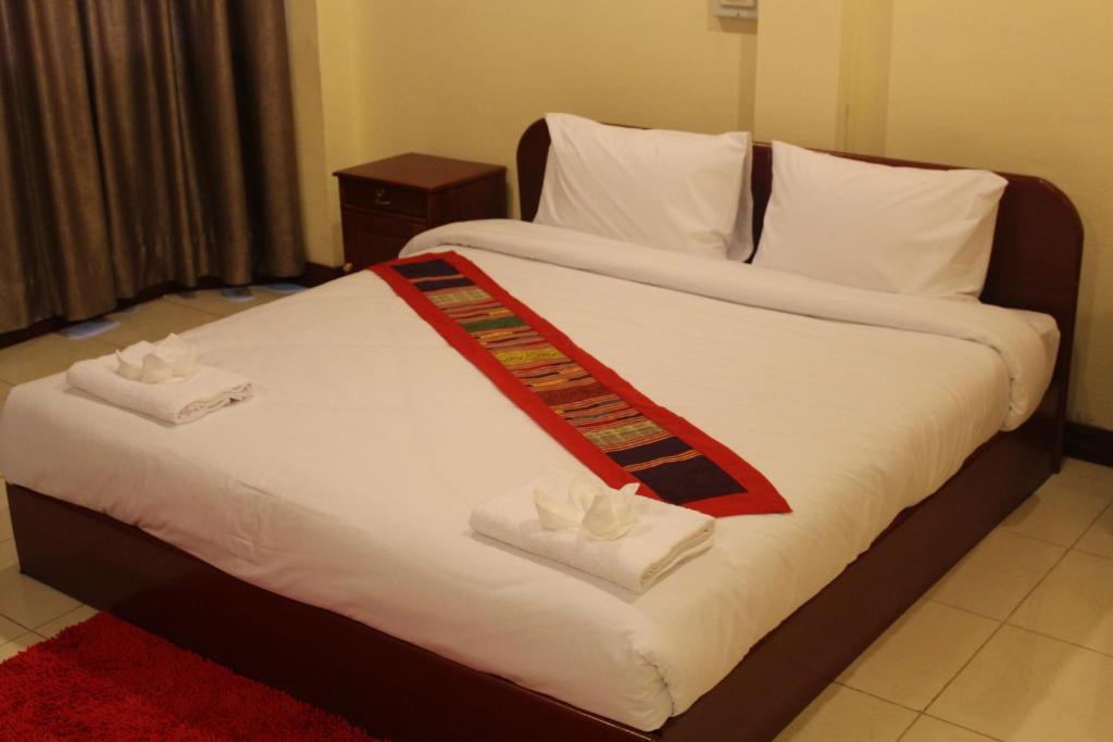 Sengkeo Hotel Vientiane Esterno foto